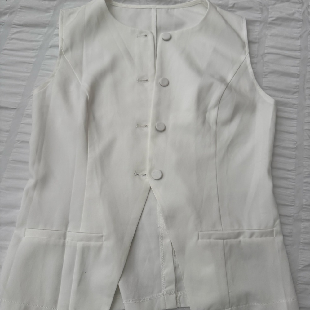 Sleeveless White Vest